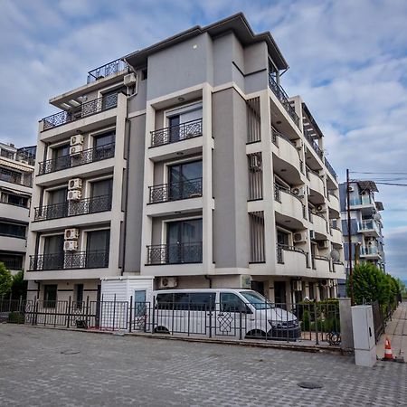 Cozy One-Bedroom Apartment In Night Breeze Burgas Exterior foto