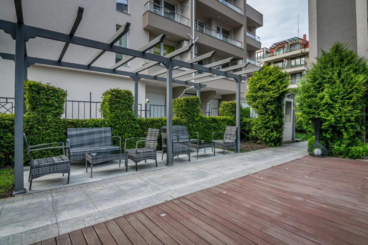 Cozy One-Bedroom Apartment In Night Breeze Burgas Exterior foto